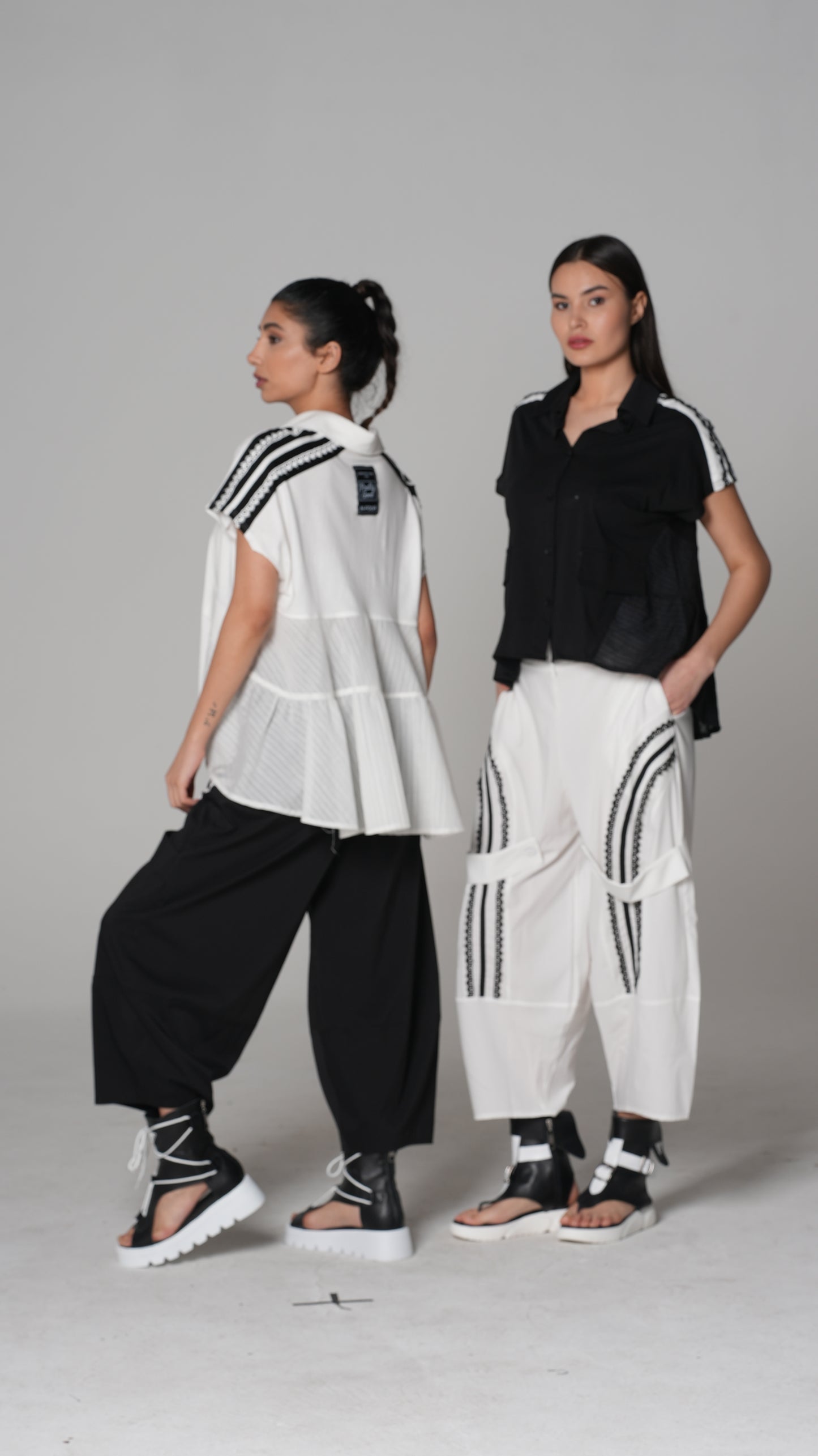 Camisa deportiva sin mangas | H4 London – Estilo 6217