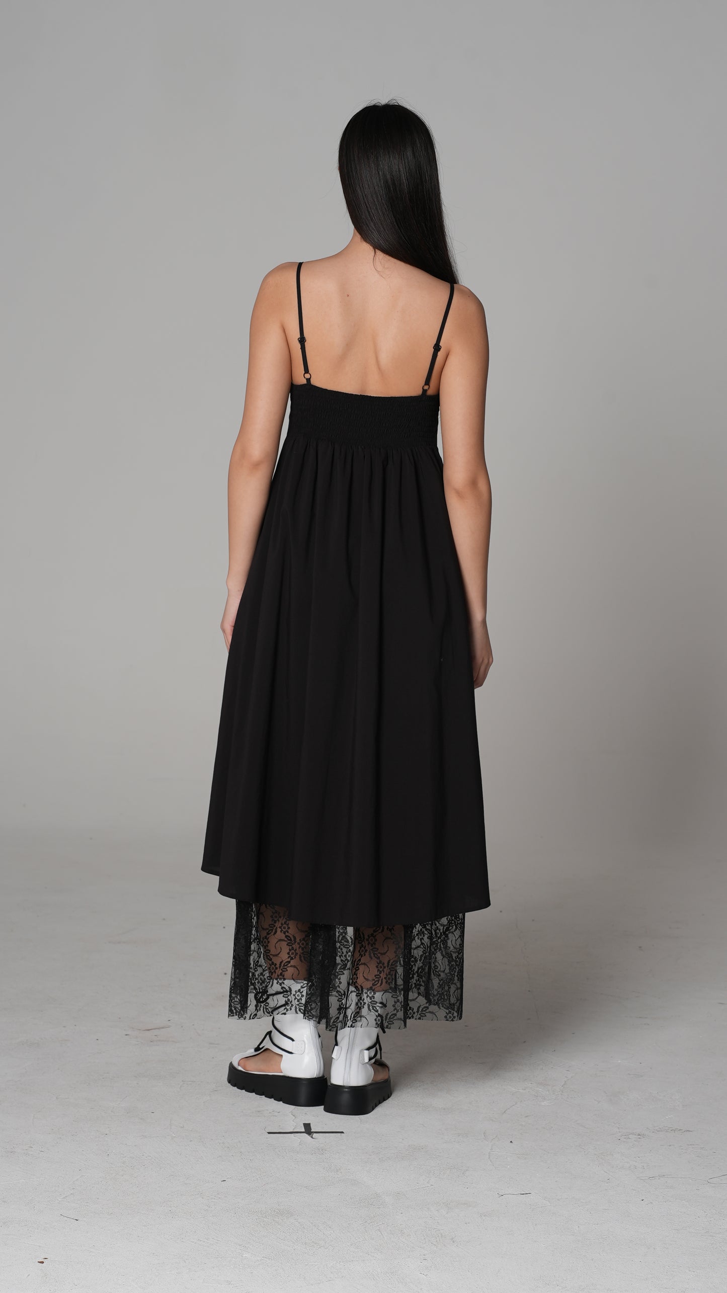 Vestido Slip de Tul y Encaje Negro | H4 London – Modelo 6229