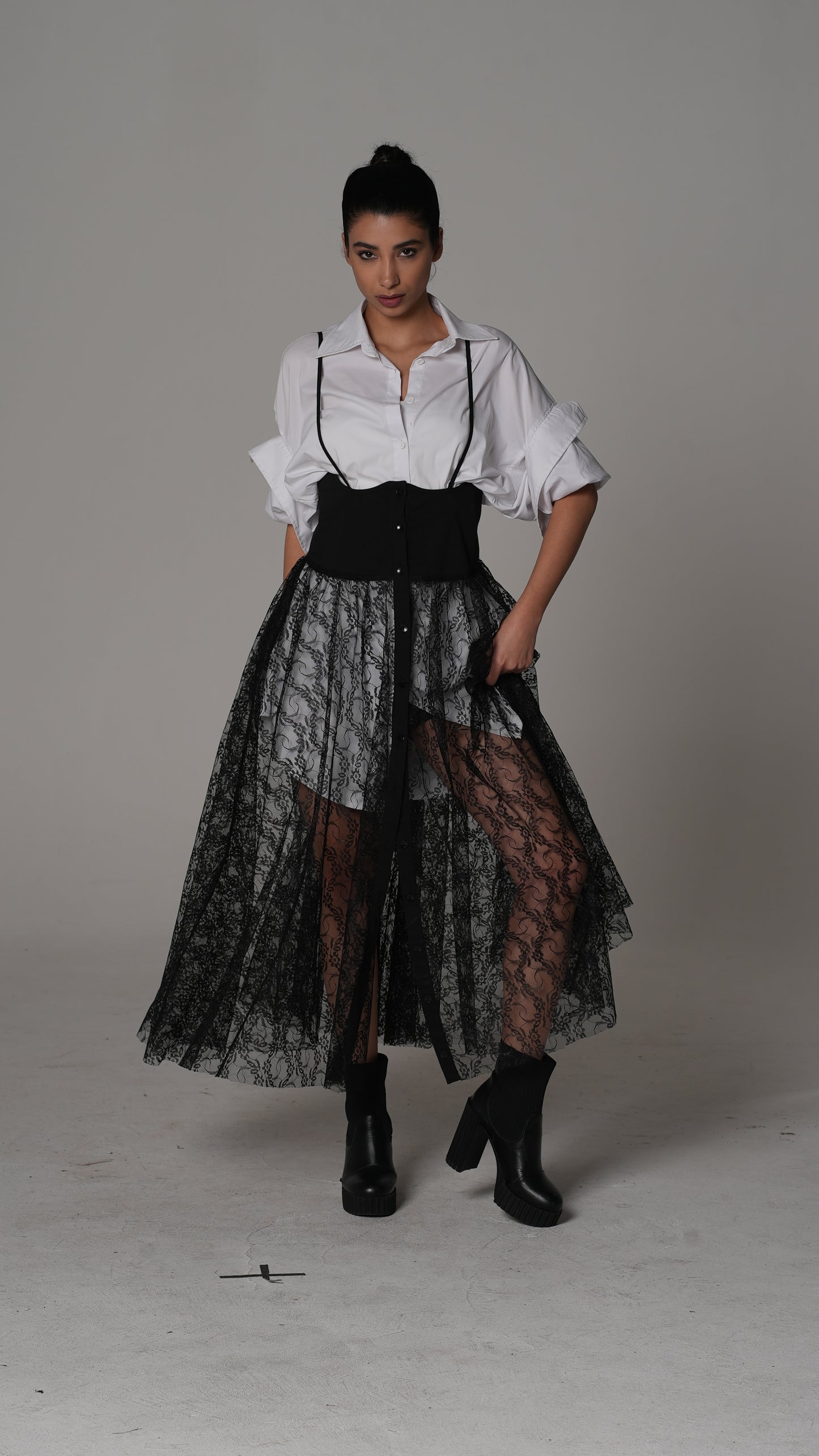 Transparentes Spitzen-Maxikleid | H4 London – Modell 6230