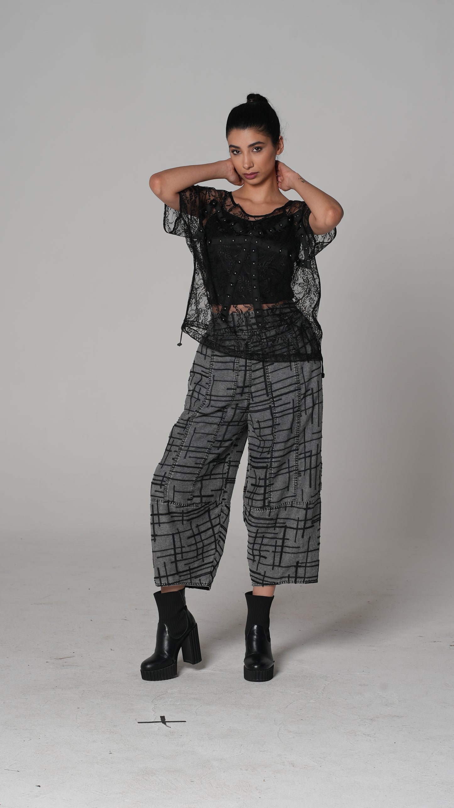Blusa de Encaje a Cuadros | H4 London – Estilo 6258