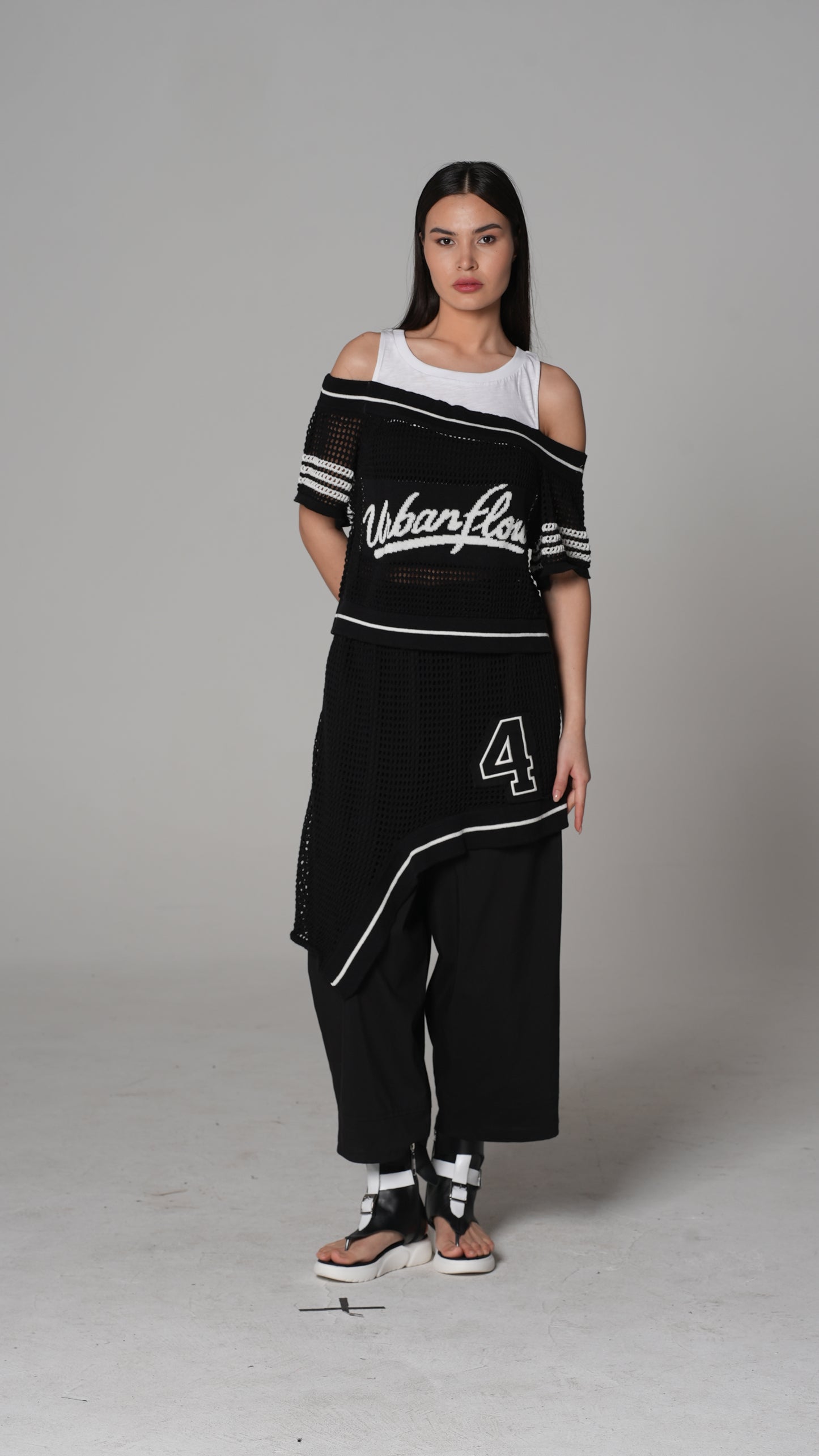 Camiseta Varsity Semitransparente | H4 London – Modelo 6265