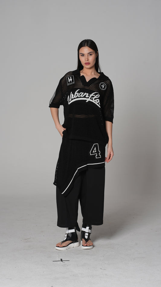 Camiseta Varsity con Hombros Descubiertos | H4 London – Modelo 6267
