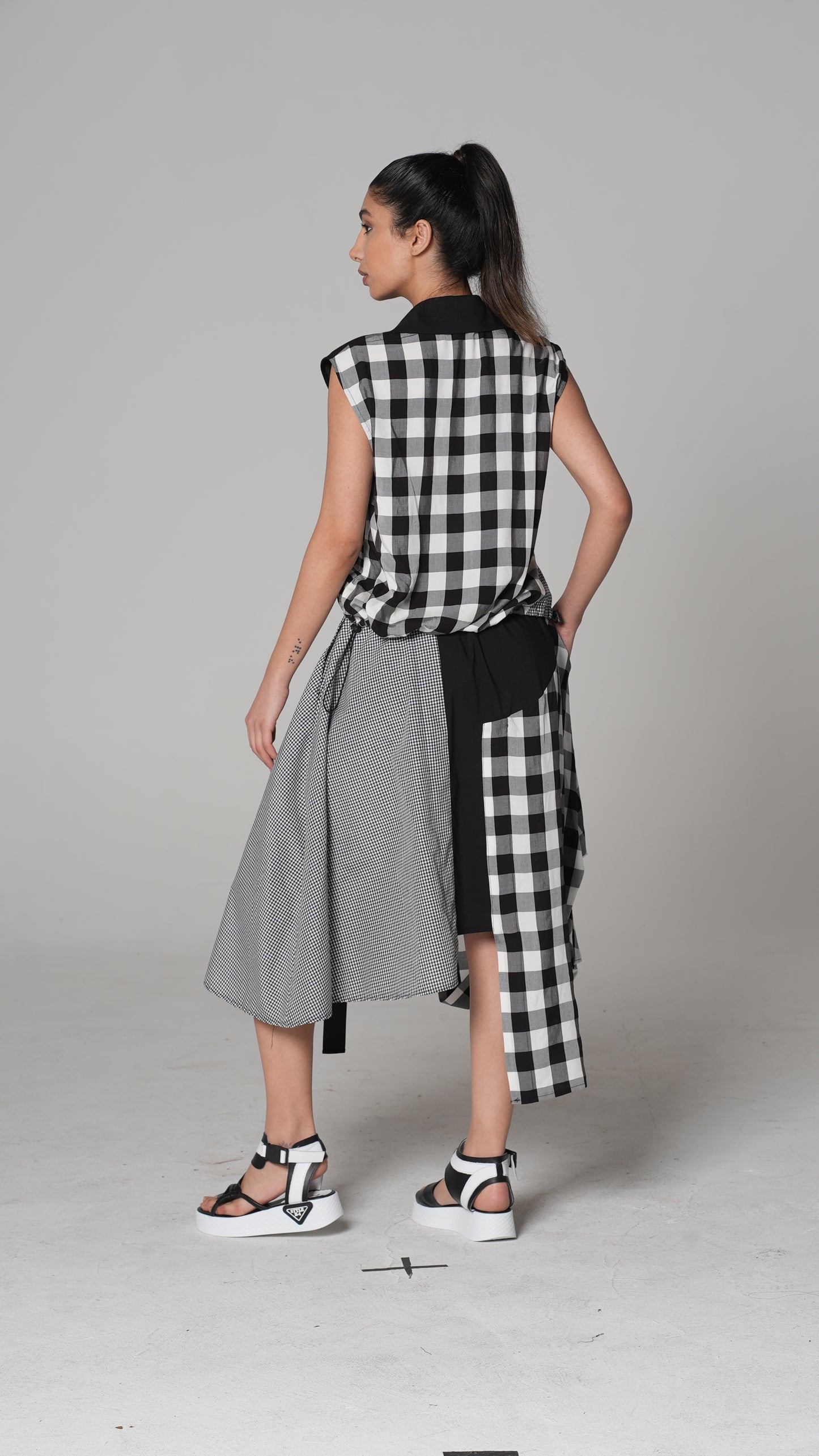 Falda Estampada Negra | H4 London – Modelo 6268