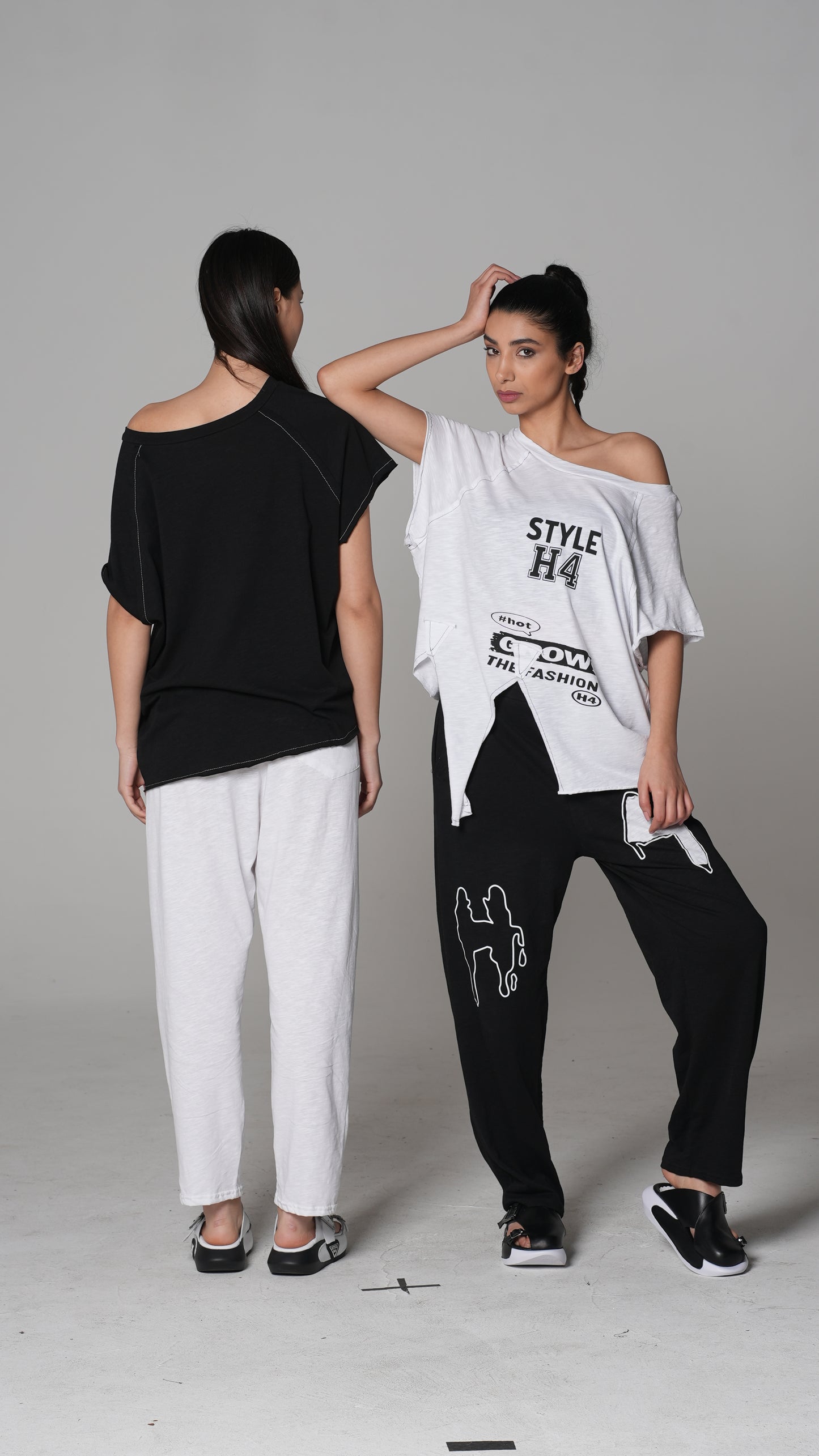 Camiseta Estampada Relajada | H4 London – Estilo 6283