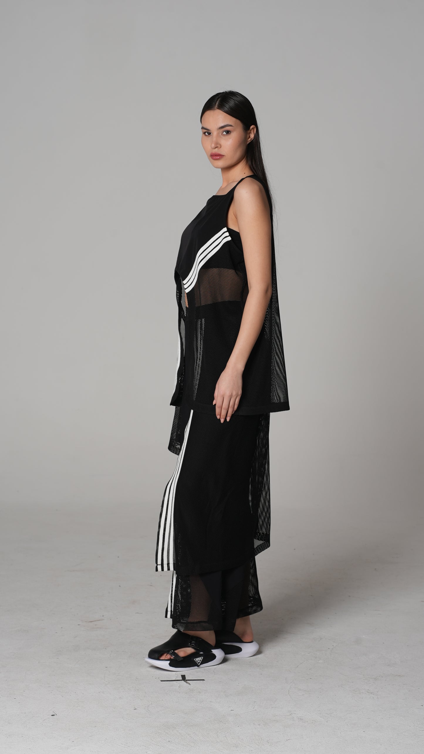 Blusa sin mangas | H4 London – Modelo 6288
