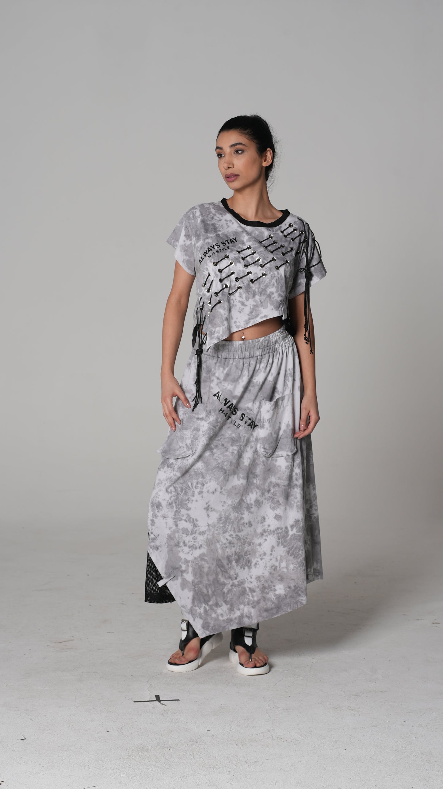 Falda Larga Cargo Tie-Dye | H4 London – Estilo 6299