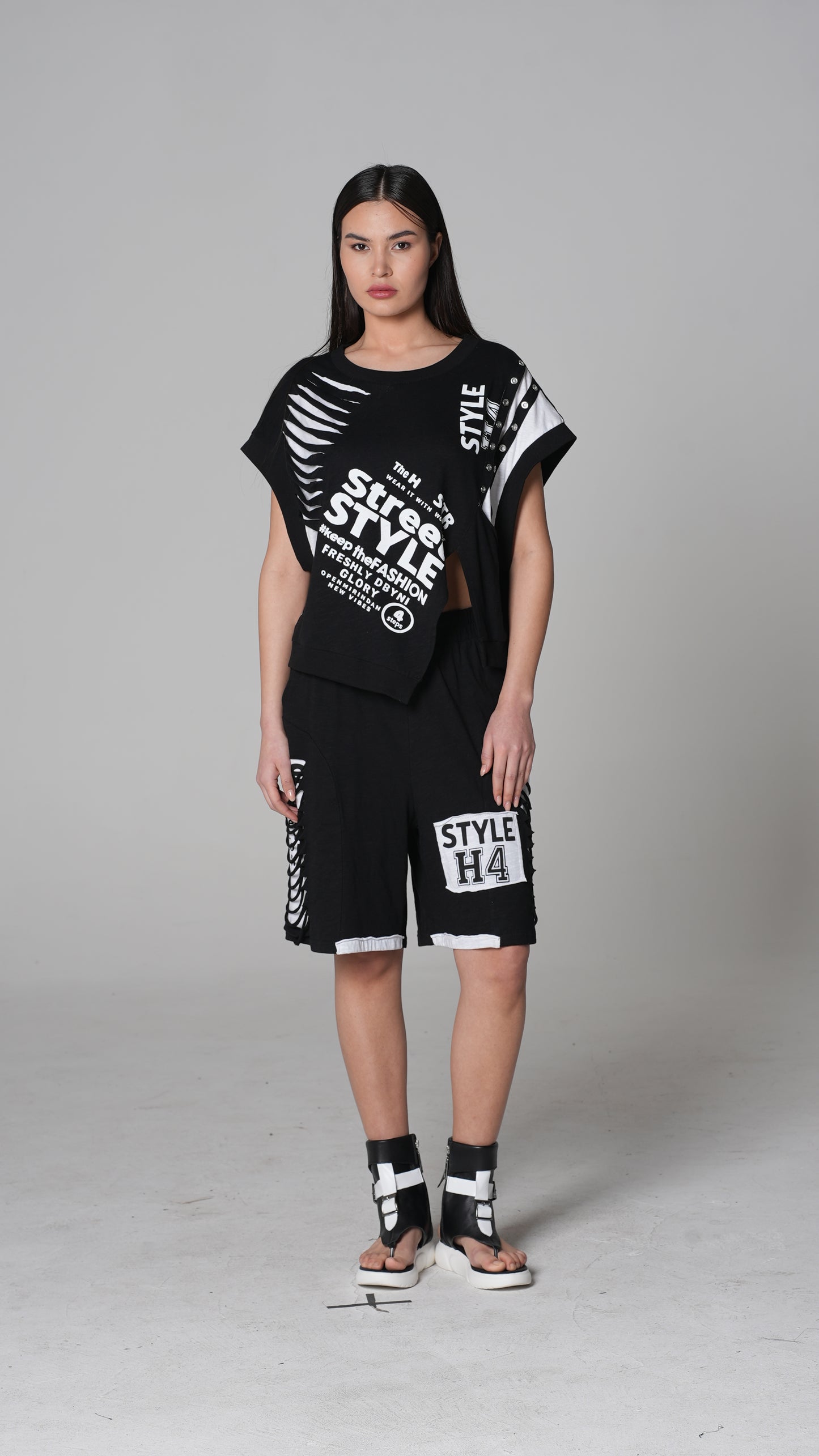 Slogan-Print Printed T-Shirt — H4 London SS26